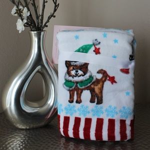 Betsey Johnson Christmas Dog Hand Towel Set/2 NWT
